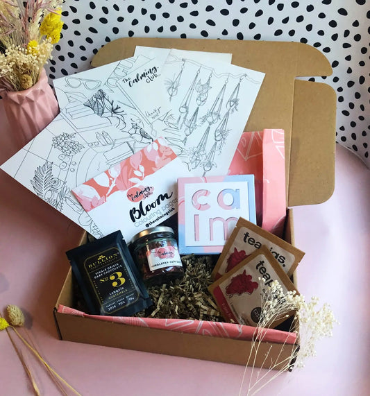 Self-care pamper gift set, Floral Spring themed spa kit - Spellbound