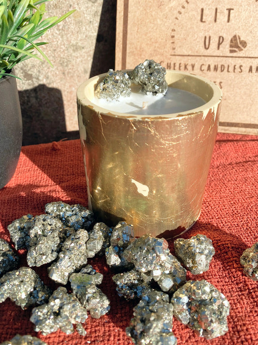 Pyrite Infused Soul Candle / Cedarwood and Jasmin - Spellbound