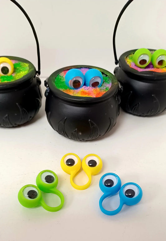 Googly Eyes ring toy Cauldron Bath bomb - Spellbound