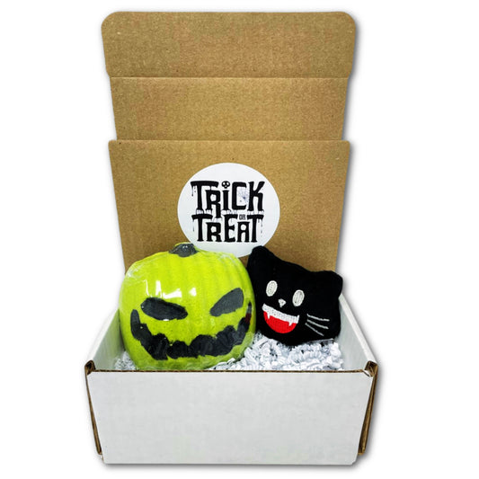 Halloween Gift Box with Plush and Jack O Lantern Bath Bomb - Spellbound